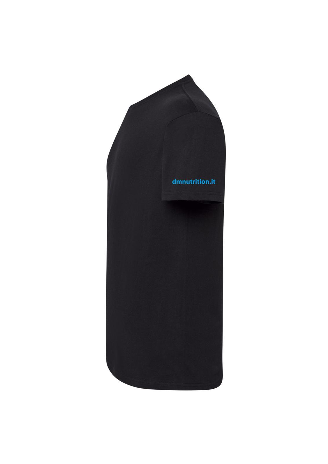 MAGLIETTA 100% Cotone con logo Dm Nutrition &ndash;  DM NUTRITION